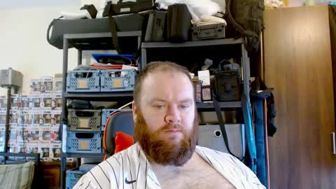 Snapshot of irishdaddy24 chatting on 9, 2, 2026 twitter theirishman205 online show from 9, 2, 2026