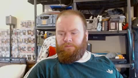 Snapshot of irishdaddy24 chatting on 2, 4, 2026 twitter theirishman205 online show from 2, 4, 2026
