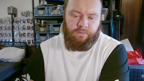 Snapshot of irishdaddy24 chatting on 11, 4, 2026 twitter theirishman205 online show from 11, 4, 2026