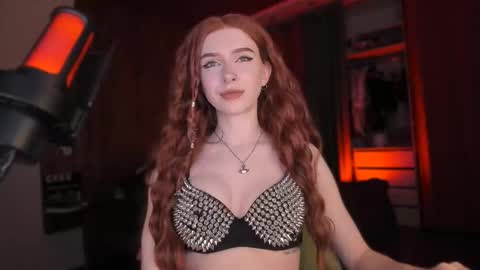 Miss Iris Fansly Miss Iris new inst.  online show from 28, 10, 2025