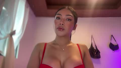 Snapshot of iriss_fox chatting on 4, 5, 2026 iriss_fox online show from 4, 5, 2026