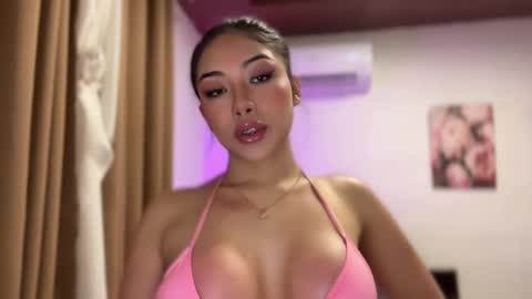 Snapshot of iriss_fox chatting on 13, 5, 2026 iriss_fox online show from 13, 5, 2026