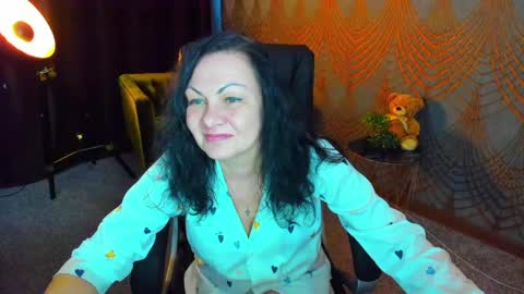 Iris online show from 13, 5, 2026