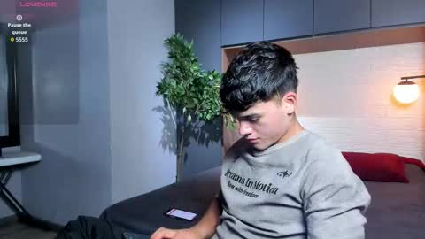 Iron Tous online show from 8, 2, 2026