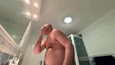 Snapshot of ironkokkk chatting on 16, 4, 2026 Ironkokkk online show from 16, 4, 2026