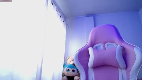 Isabella  online show from 22, 2, 2025