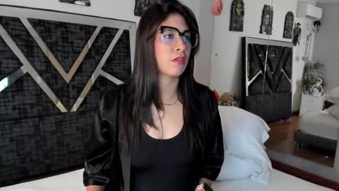 oIssaJonneso online show from 25, 10, 2025