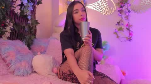 Isabella        online show from 27, 9, 2025