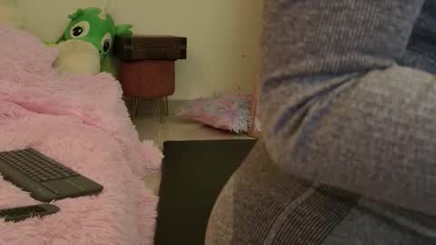 Isabella        online show from 9, 3, 2026