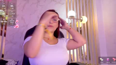 Snapshot of isaa_lopez chatting on 19, 5, 2026 Isa online show from 19, 5, 2026