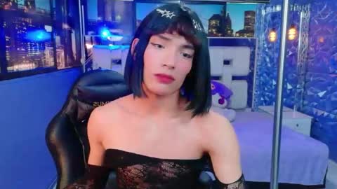 Snapshot of isaacnova chatting on 30, 5, 2026 isaacnova online show from 30, 5, 2026