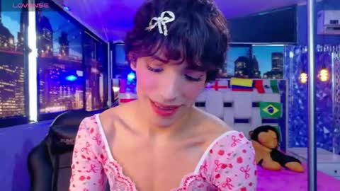 Snapshot of isaacnova chatting on 20, 6, 2026 isaacnova online show from 20, 6, 2026