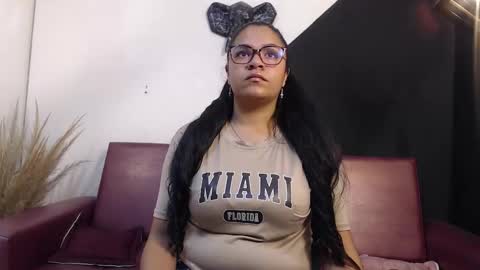 Snapshot of isabel_cortez_ chatting on 19, 2, 2026 online show from 19, 2, 2026