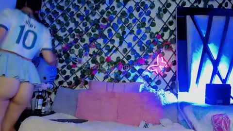 Snapshot of isabel_jamess chatting on 12, 6, 2026 Isa online show from 12, 6, 2026