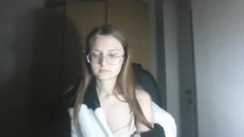 isabel_loveee online show from 4, 2, 2026