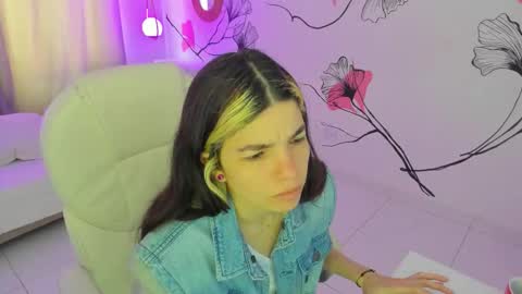Snapshot of isabela_fiorelli chatting on 23, 11, 2025 isabela_fiorelli online show from 23, 11, 2025