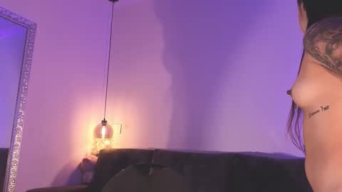 Isabela online show from 5, 2, 2026