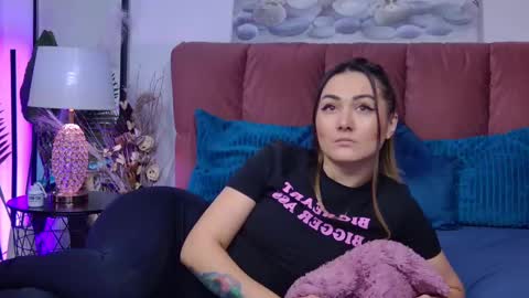 Snapshot of isabelasasha chatting on 12, 2, 2025 Isa online show from 12, 2, 2025