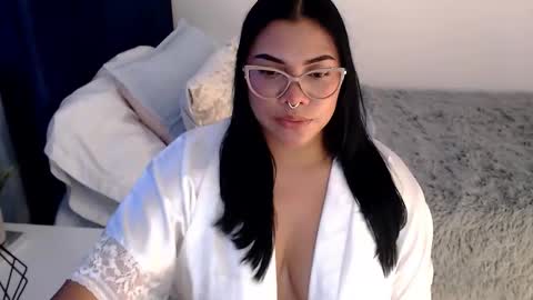 isabelateran online show from 17, 3, 2026