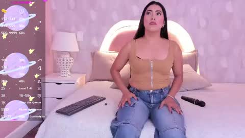 Snapshot of isabella__milf chatting on 15, 7, 2026 isabella__milf online show from 15, 7, 2026