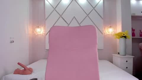 Snapshot of isabella__shine chatting on 8, 7, 2026 Isa online show from 8, 7, 2026