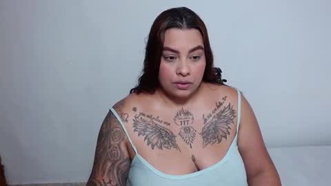 Snapshot of isabella_hots chatting on 26, 11, 2025 estefania online show from 26, 11, 2025