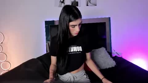 Snapshot of isabella_moon9 chatting on 9, 7, 2026 Isabella Moon9 online show from 9, 7, 2026