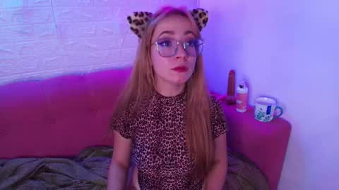 Isabella online show from 25, 11, 2025