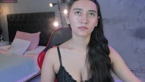 Isabella Nowa online show from 28, 4, 2026