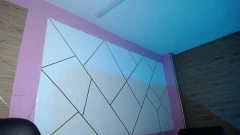 isabella_roseee online show from 12, 11, 2025