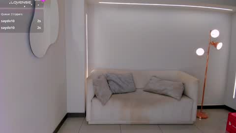 Isa Hill  online show from 6, 12, 2024