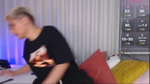 Isabella Mout  online show from 22, 11, 2025