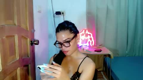 Snapshot of isabelle_amore chatting on 25, 6, 2026 Ysa online show from 25, 6, 2026