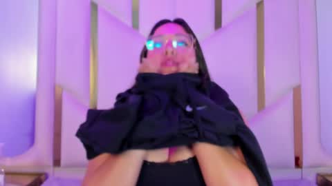 isabellrodriguez18 online show from 16, 4, 2026