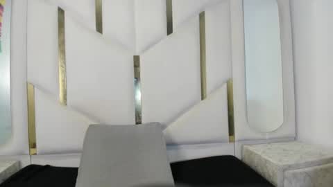 isabellrodriguez18 online show from 10, 7, 2026