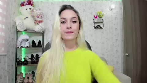 Snapshot of isablonde1 chatting on 7, 3, 2026 ISABELLA online show from 7, 3, 2026