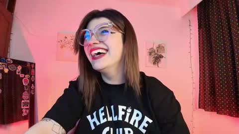 Isabella Ferrer online show from 26, 11, 2025