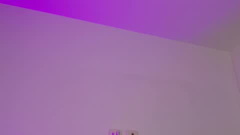 Isabella Hilton online show from 31, 1, 2026