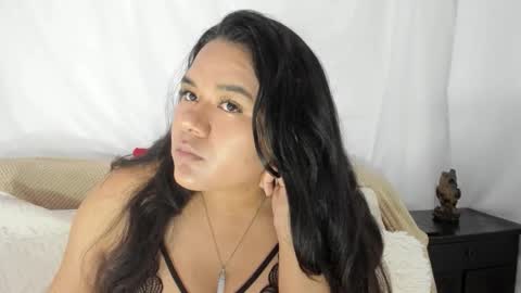 Lumi bellx online show from 15, 2, 2026