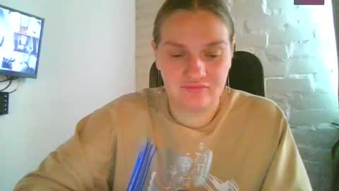 Snapshot of isingle_mom chatting on 13, 9, 2025 isingle_mom online show from 13, 9, 2025
