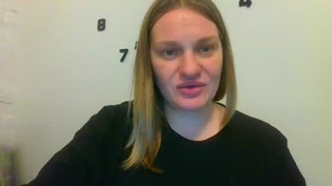 Snapshot of isingle_mom chatting on 3, 11, 2025 isingle_mom online show from 3, 11, 2025