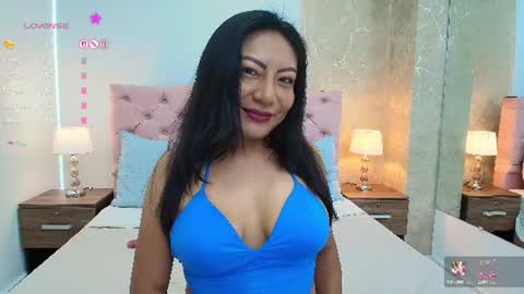 Snapshot of isis_choi chatting on 11, 7, 2026 Isis Choi online show from 11, 7, 2026