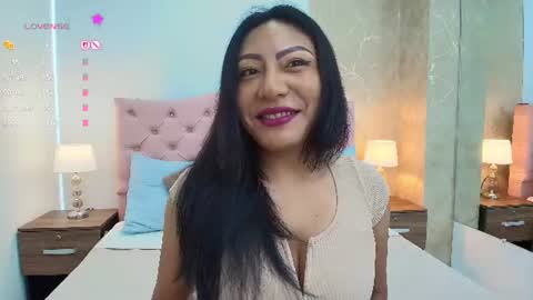 Snapshot of isis_choi chatting on 12, 7, 2026 Isis Choi online show from 12, 7, 2026
