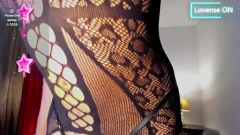 Snapshot of isis_shine chatting on 6, 4, 2026 isis_shine online show from 6, 4, 2026