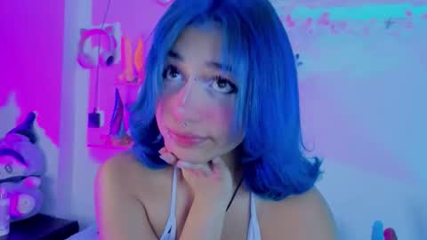 Isisjones18 online show from 8, 1, 2026