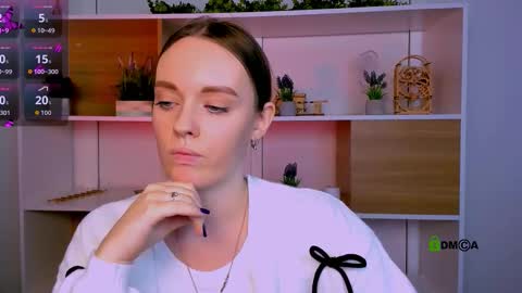 Snapshot of isla_dior chatting on 8, 11, 2025 isla_dior online show from 8, 11, 2025