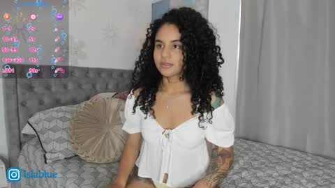 Isla Blue online show from 12, 3, 2026