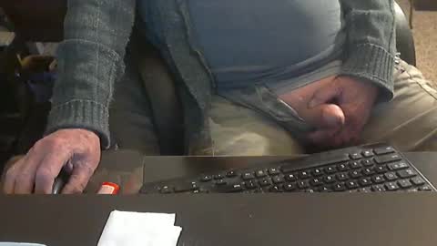 Snapshot of islandduke chatting on 19, 1, 2026 Duke online show from 19, 1, 2026