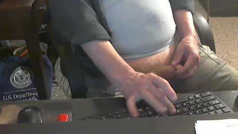 Snapshot of islandduke chatting on 10, 5, 2026 Duke online show from 10, 5, 2026