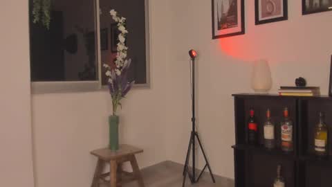 Julyane online show from 16, 2, 2025